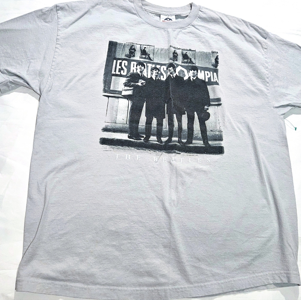 EUC Beatles Vintage T-Shirt Olympia Stadium Paris 2001